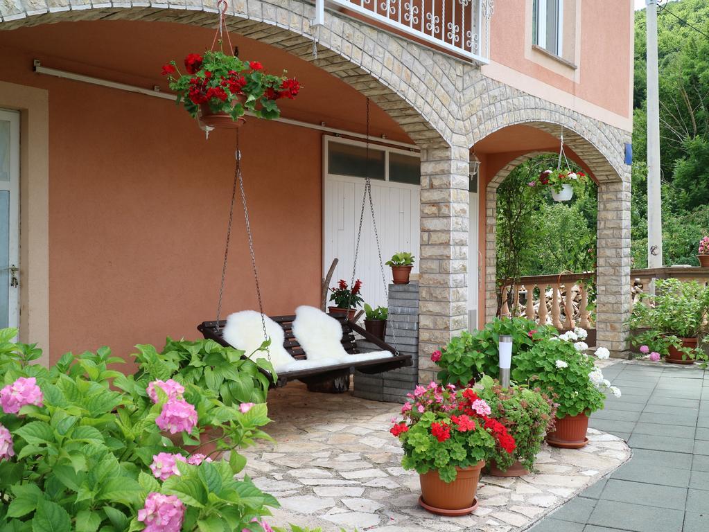 Apartment Luka Kuterevo Buitenkant foto