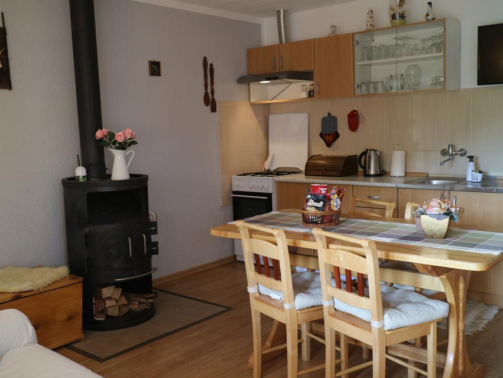 Apartment Luka Kuterevo Buitenkant foto